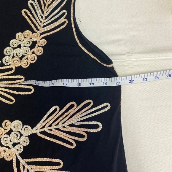 Vintage Embroidered Flowy Tank Top Blouse - Picture 8 of 9